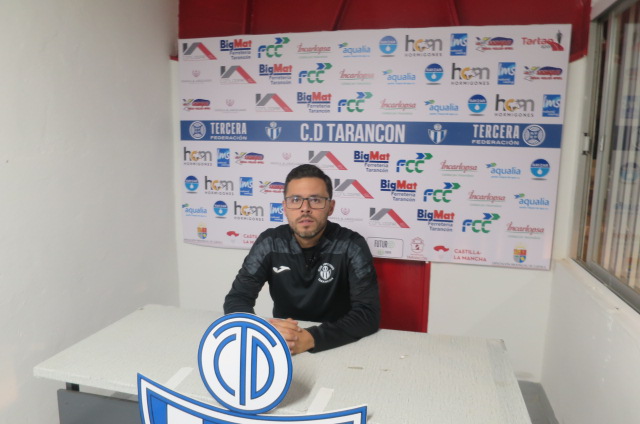 Jorge Cañete, entrenador del CD Tarancón “en el primer tiempo  debimos coger mas ventaja”  considera que “hemos sido superiores al  Puertollano”