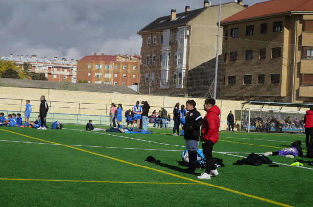 Las categorías inferiores de la EFB Jesus de la Ossa tienen desplazamiento la liga Regional Cadete e Infantil, el equipo Juvenil .