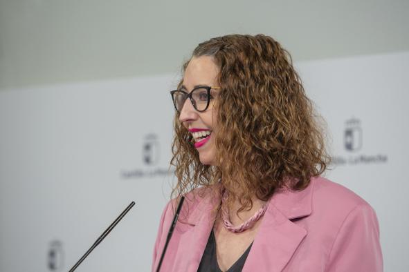 Castilla-La Mancha concede ayudas a asociaciones de mujeres para promover la igualdad de género en la región