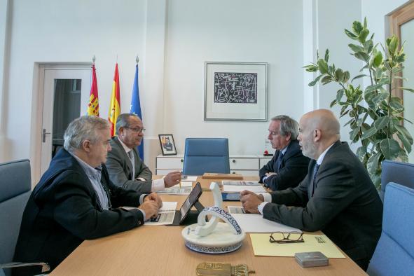 Castilla-La Mancha y CECAM coinciden en valorar el escenario de estabilidad y certidumbre como marco clave para el presupuesto 2026