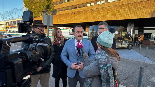 David Moreno: “Page condena a los médicos al colapso mientras impone servicios mínimos del 100% y se niega a recuperar la carrera profesional sanitaria”