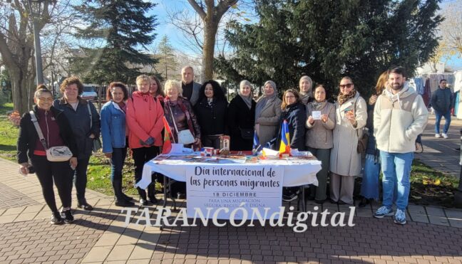 Tarancón ha conmemorado este 18 de diciembre el Día Internacional de las Personas Migrantes con un acto celebrado en el mercadillo municipal