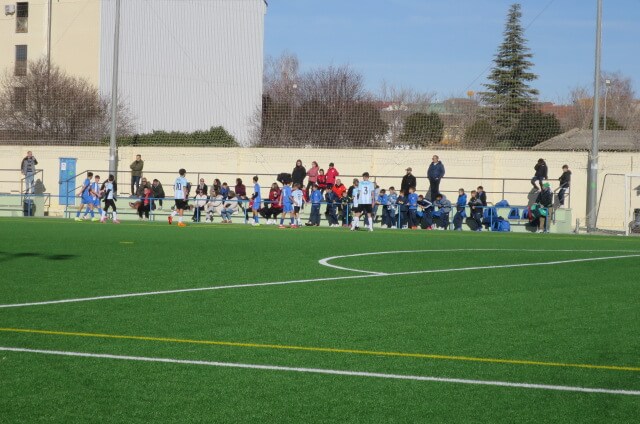 El equipo Juvenil A de la EFB Jesús de la Ossa, recibe al líder del grupo II de Preferente, CD Illescas B. en la tarde del sábado a confirmar la nueva reacción del equipo