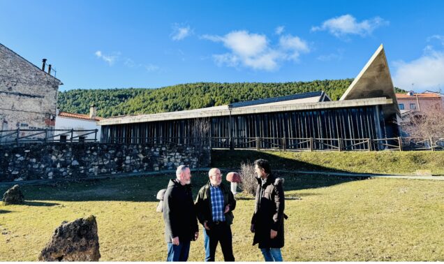 La Junta invierte 67.000 euros en la instalación de placas solares en El Hosquillo y los centros de interpretación de Tragacete y Valdemeca