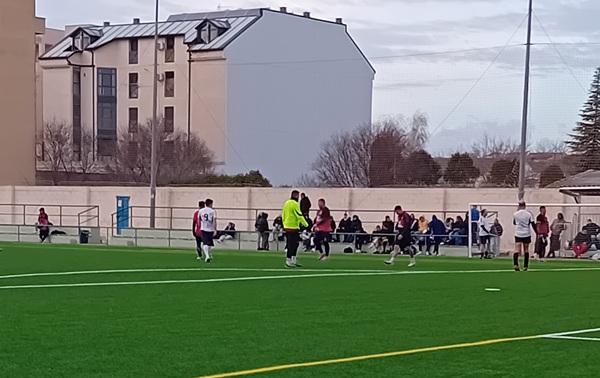 En la tercera jornada de la Liga local de Futbol Siete, Memorial David Gómez, cambio de líder  y dos equipos continúan sin puntuar