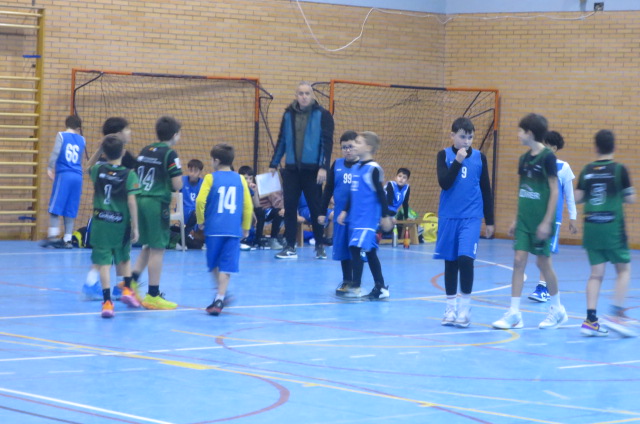 Baloncesto, los equipos U19 y Senior, tienen desplazamiento. La liga Cadete, juega en casa en busca de la primera victoria de la temporada