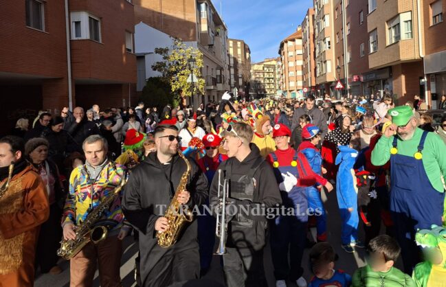 Más de mil personas llenan de color y música el desfile infantil del Carnaval de Tarancón