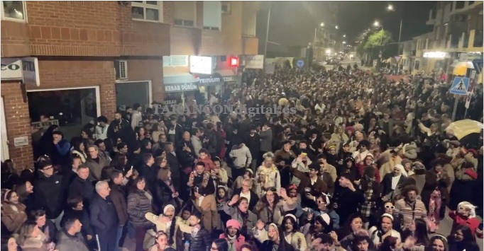 La Fiesta Ye-yé vuelve a llenar Tarancón de música, color y miles de visitantes