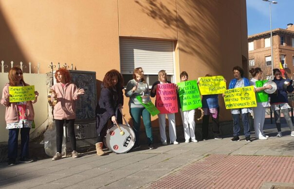 UGT denuncia la creciente externalización del servicio de mantenimiento de las escuelas infantiles de la región