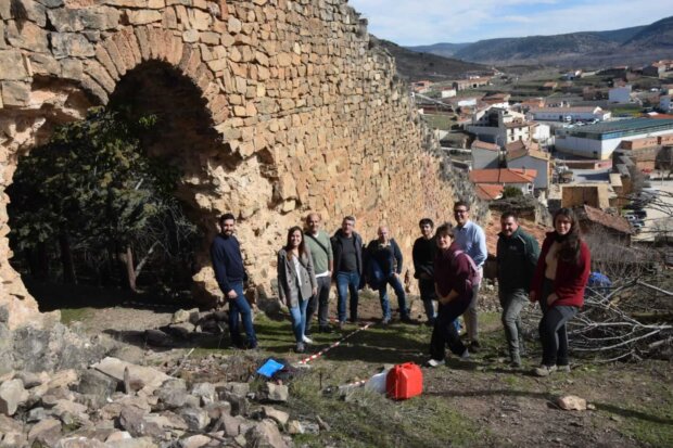 La Diputación de Cuenca comienza las obras en la muralla de Cañete con medio millón de euros de inversión dentro del PSTD del Valle del Cabriel
