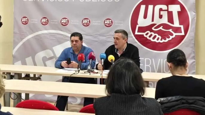 UGT denuncia que el Gobierno de Castilla-La Mancha maquilla como “histórico” un contrato de transporte sanitario que congela el servicio y bloquea los salarios hasta 2031