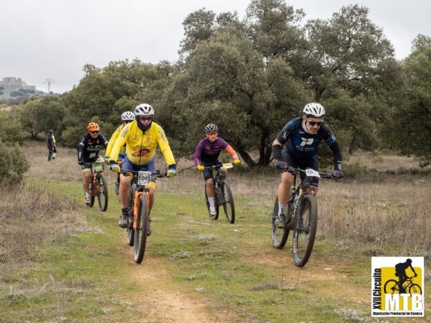 Miguel Ángel Huedo y Alba López, los primeros campeones del circuito al imponerse en la Subida Sierra Jareña de Villamayor de Santiago