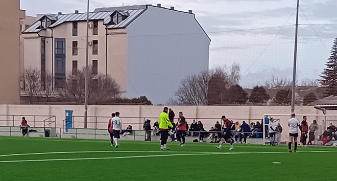 De nuevo cambio de líder en la liga local de Futbol 7, Memorial David Gómez de Tarancón, también en la tabla de goleadores, después de una jornada con un póker y un hat trick en dos de los encuentros