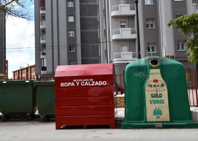 Tarancón instala nuevos contenedores de ropa usada para fomentar el reciclaje textil