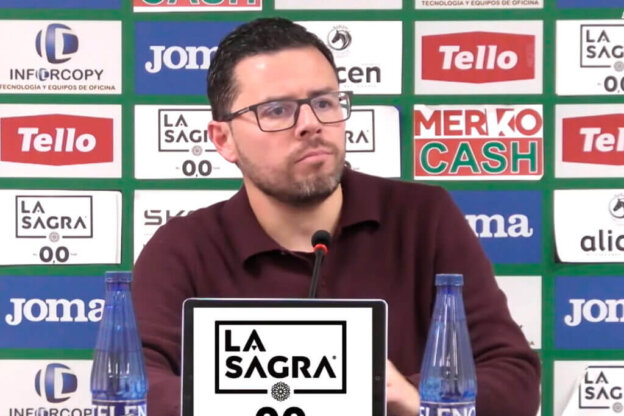 Jorge Cañete a la espera del encuentro del domingo del Calvo Sotelo con el Huracán, tras la victoria en Marchamalo “Quien tiene la presión ahora es el Calvo Sotelo” En cuanto a la jugada de penalti vio “agarrón en el segundo poste”