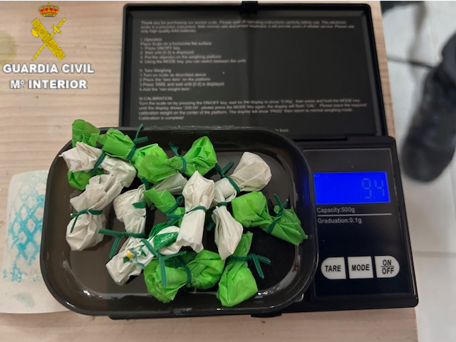 La Guardia Civil desarticula dos plantaciones de marihuana “indoor” de cultivo intensivo en Enguídanos