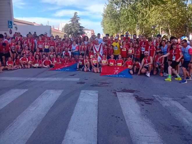 De la mano del CD Atletismo Tarancón, nuevo éxito en la “fiesta atlética” con el Cross el Caño en su XLI edición. En total mas de 650 participantes, desde los pitufos-pitufas a los Master 80 masculino y femenino