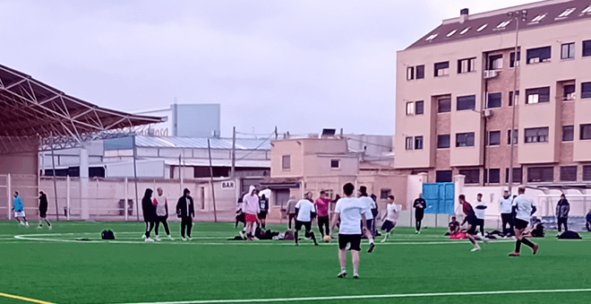 En línea con la meteorología de la tarde, lluvia de goles en la liga local de futbol 7, Memorial David Gómez, con jugadores que hicieron póker de goles y 4 hat trick