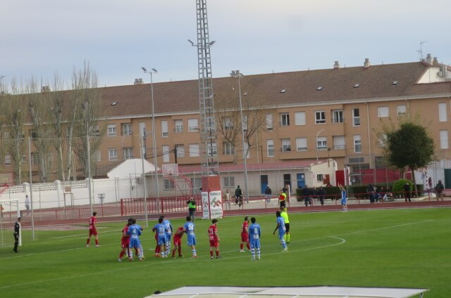 Con desplazamiento, los equipos de la EFB Jesús de la Ossa en Liga Regional Cadete y Escuelas, reanudan la competición tras el parón de la Semana Santa