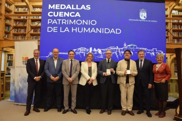 La Diputación de Cuenca entrega las Medallas ‘Cuenca. Ciudad Patrimonio de la Humanidad’ al Museo de Arte Abstracto Español y a Alfonso de la Torre
