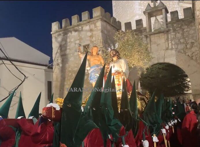 La Procesión del Silencio recorre con solemnidad las calles de Tarancón en un Miércoles Santo marcado por el viento