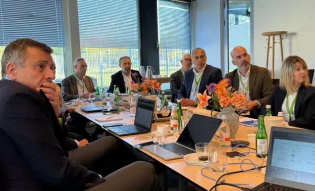 Una delegación de la Sanidad de Castilla-La Mancha visita el Centro de Innovación de Philips en Best (Países Bajos)