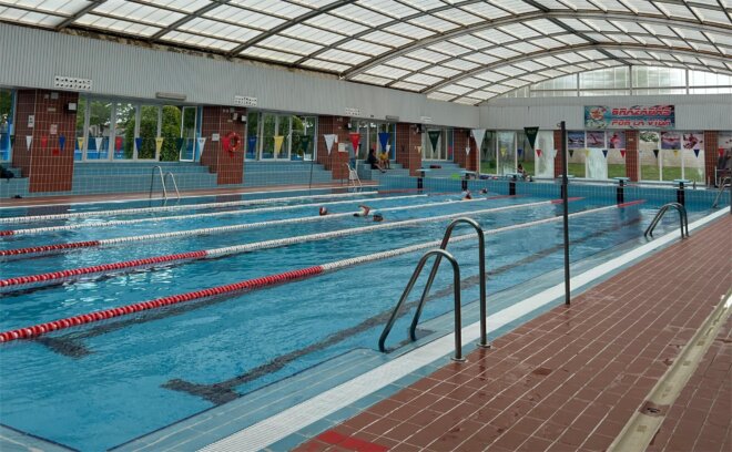 El Ayuntamiento de Tarancón lanza el plazo para inscribirse en los cursos de verano de la piscina municipal