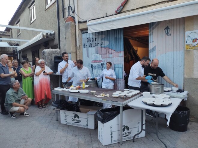 El showcooking de Euro-Toques triunfa en Villadiego en una velada dedicada al producto de proximidad