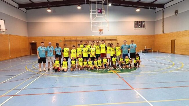 Jose Rodríguez Pradana, entrenador de Baloncesto, tras las buenas sensaciones del Campus del CDB Tarancón, adelanta la posibilidad de “salir con el equipo Senior la próxima temporada en Primera División”.