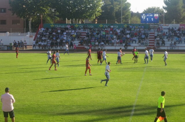 Primera victoria de la temporada para el CD Tarancón, ante un peleón CD Villa, que no se lo puso fácil a los de Jorge Cañete